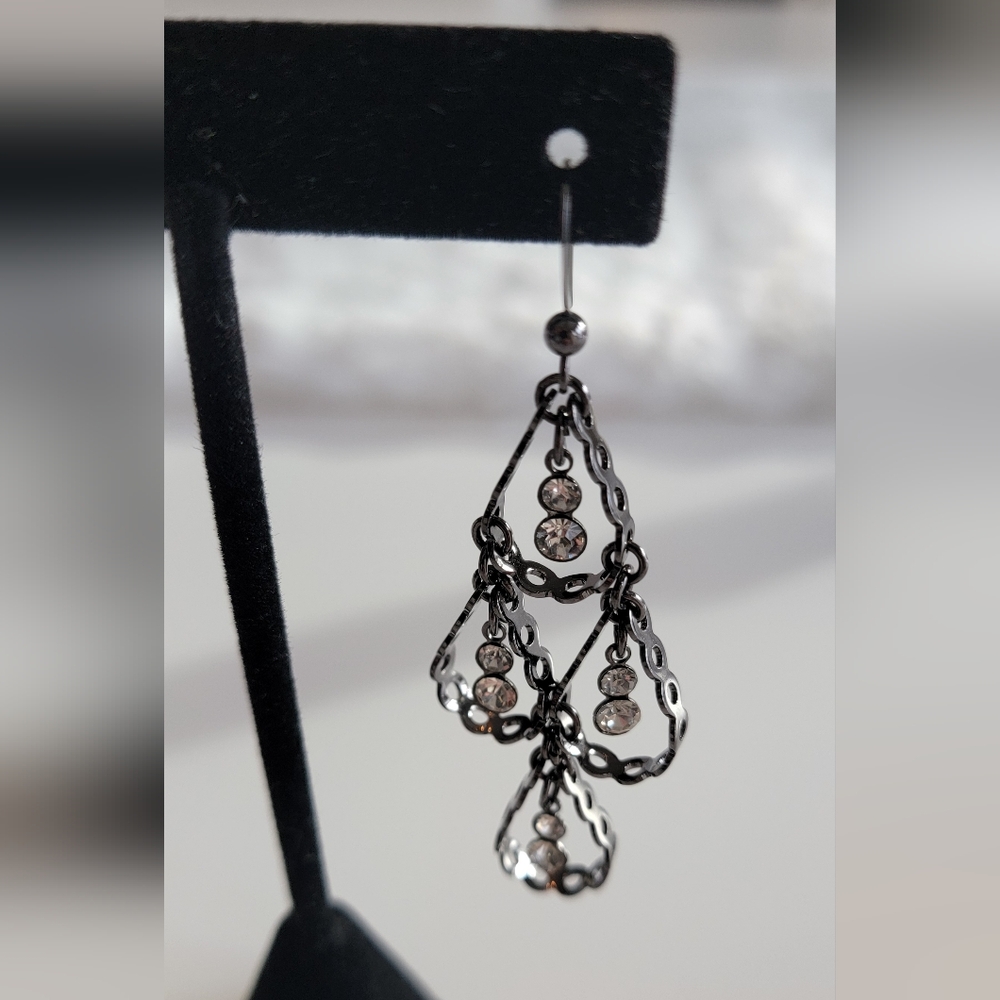Dangle Earrings With Rhinestones - Picture 3 of 6